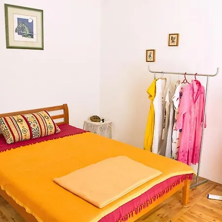 Ferienhaus House With A Parking Space Pirovac, Sibenik - 15538