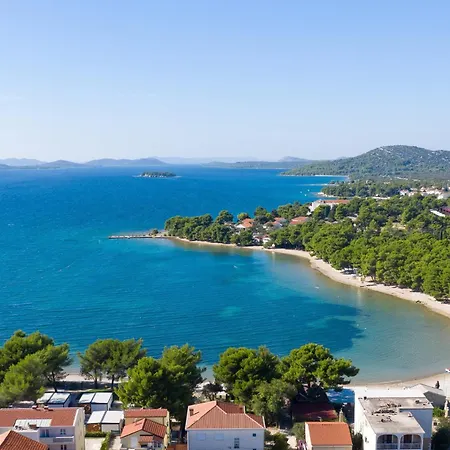 Ferienhaus House With A Parking Space Pirovac, Sibenik - 15538 *