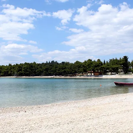 House With A Parking Space Pirovac, Sibenik - 15538 Ferienhaus *